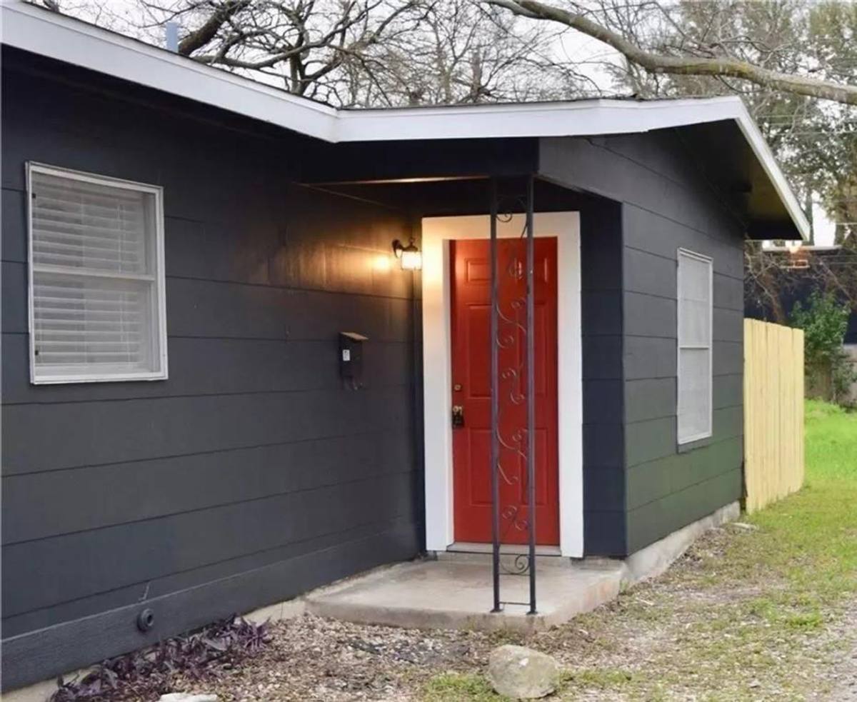 Townhouse for rent at 607 Nelray Blvd #B, Austin, TX 78751