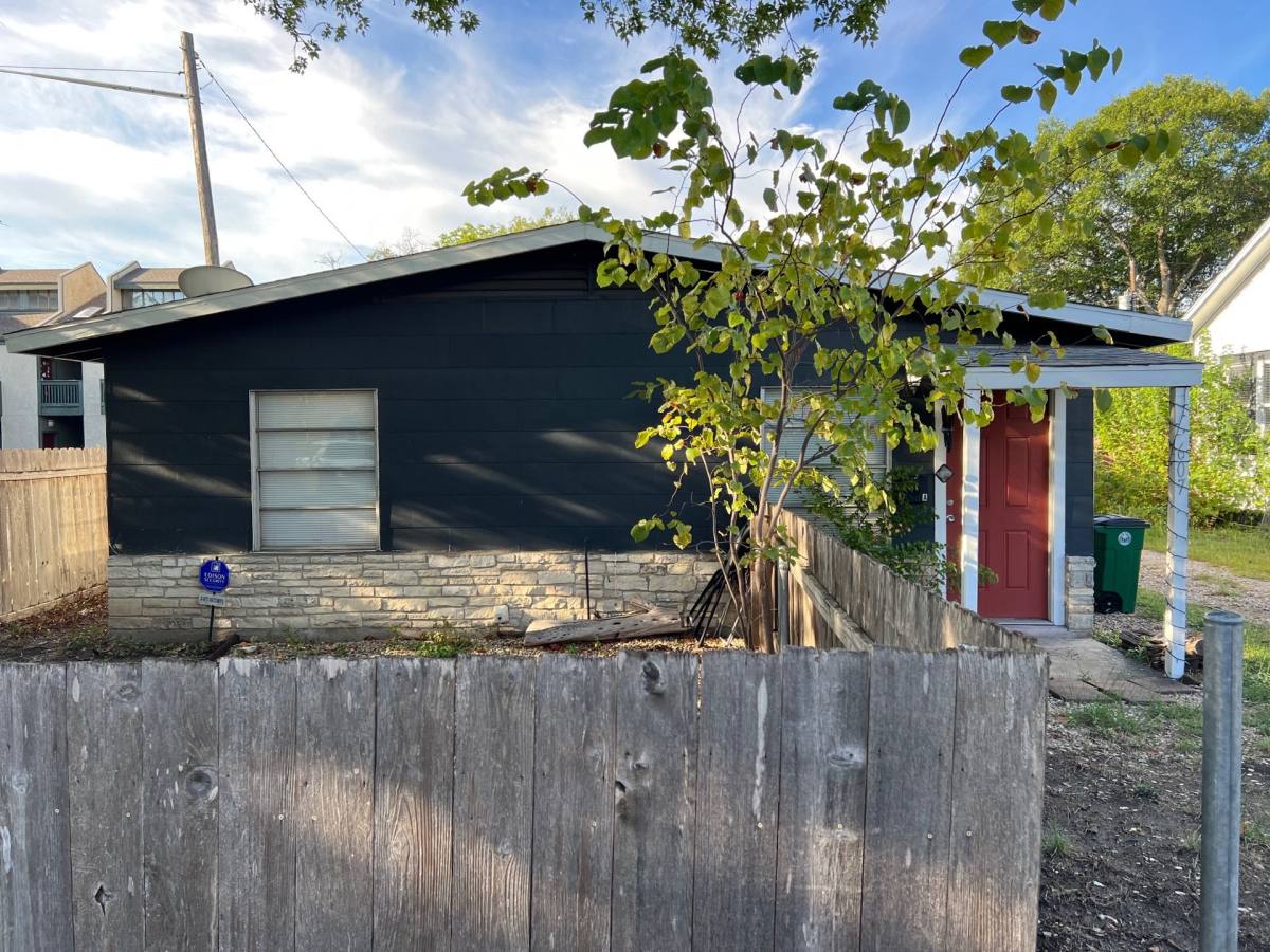 Townhouse for rent at 607 Nelray Blvd #B, Austin, TX 78751