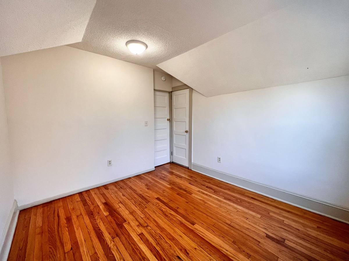 Apartment for rent at 111-115 Lincoln St, Hartford, CT 06106