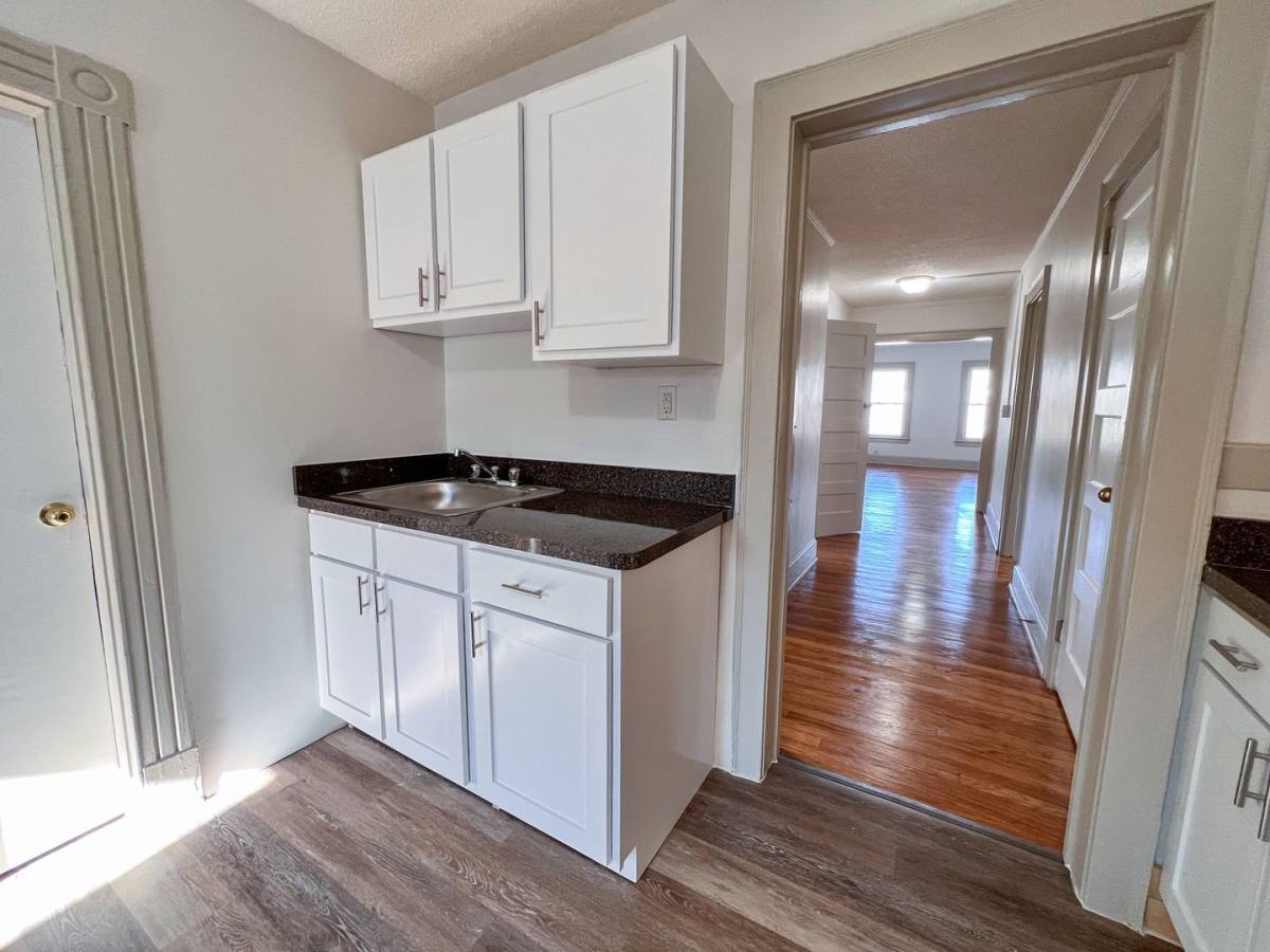 Apartment for rent at 111-115 Lincoln St, Hartford, CT 06106