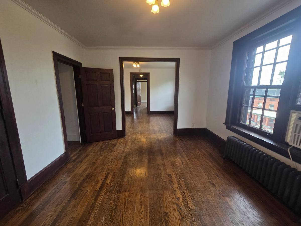 Apartment for rent at 1534 Woodland Ave, Des Moines, IA 50309