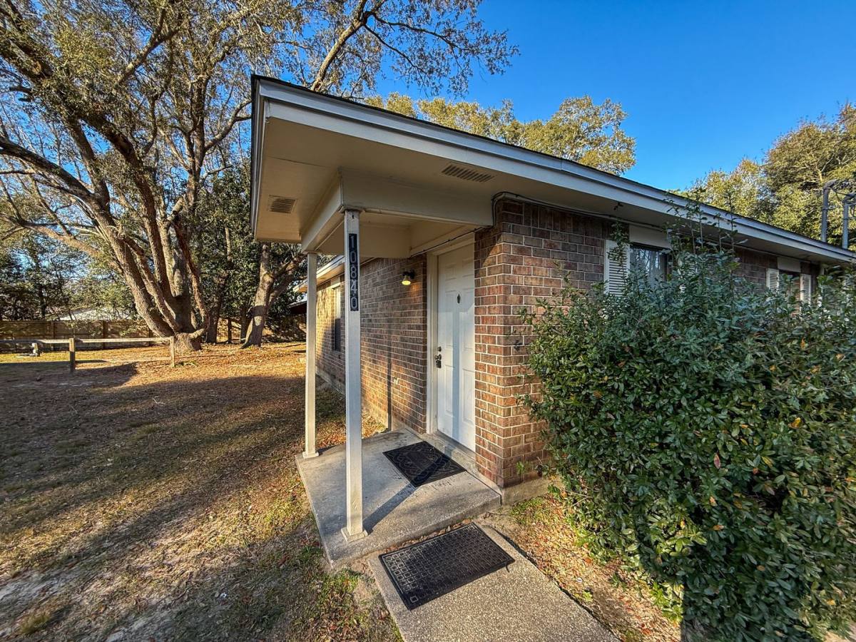 House for rent at 10840 W Highway 98, Pensacola, FL 32506