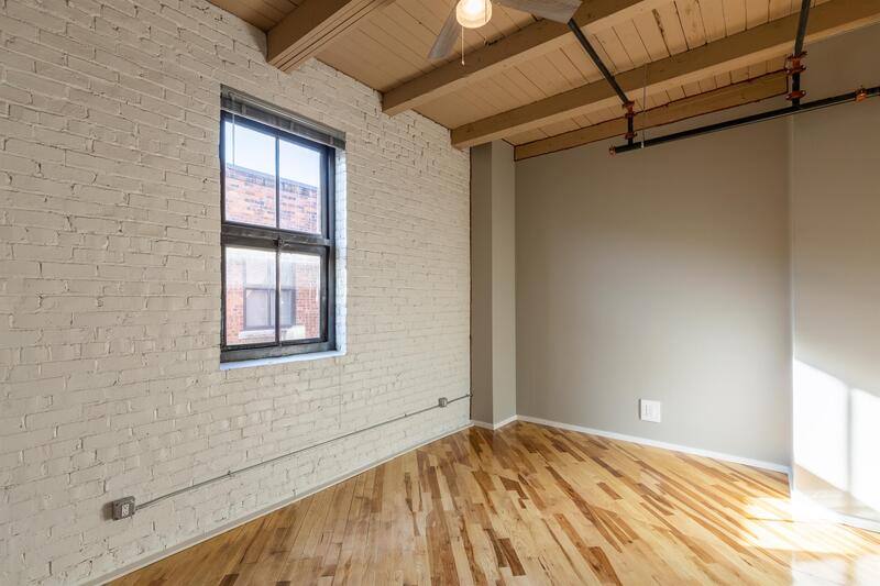 Apartment for rent at 116 N 4th St #205, Burlington, IA 52601