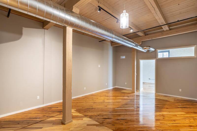 Apartment for rent at 116 N 4th St #205, Burlington, IA 52601