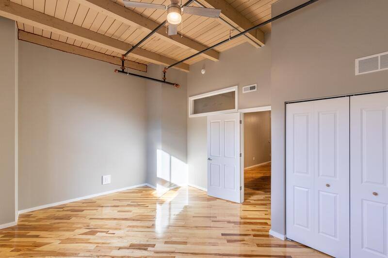 Apartment for rent at 116 N 4th St #205, Burlington, IA 52601
