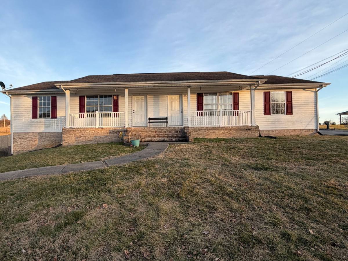 Apartment for rent at 2188 - 2190 Three Springs Rd, Russellville, TN 37860
