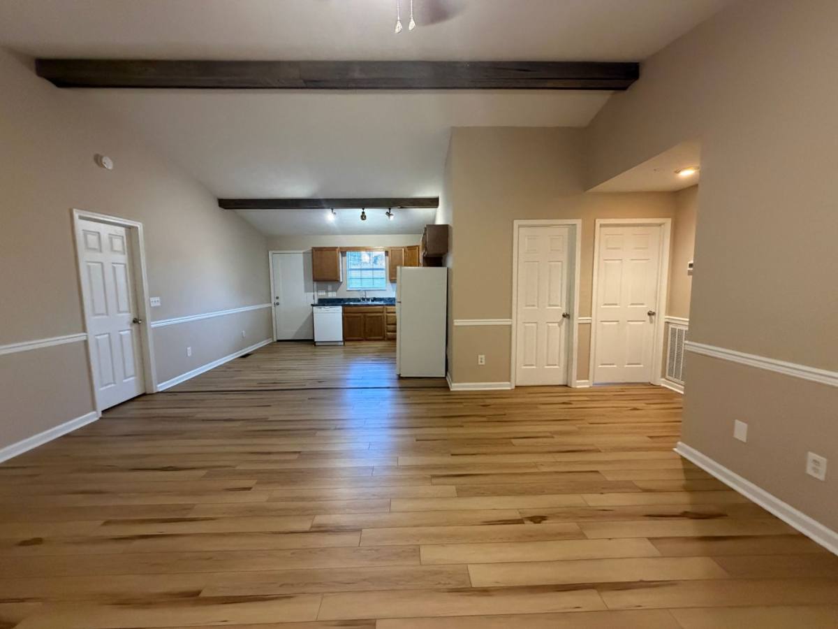 Apartment for rent at 2188 - 2190 Three Springs Rd, Russellville, TN 37860