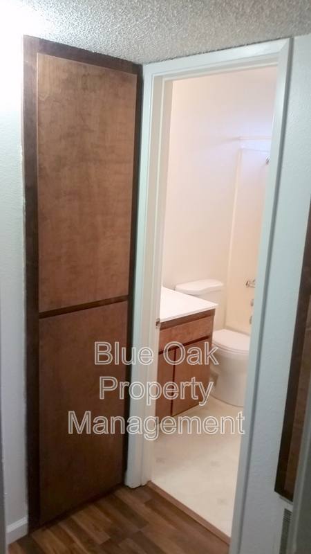Apartment for rent at 985 Salem St #6, Chico, CA 95928