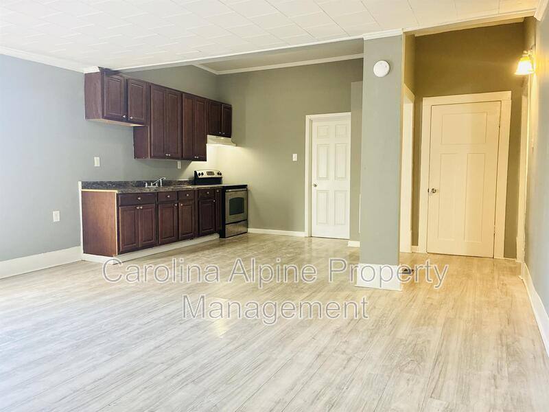 House for rent at 910 S Walnut St, Shelby, NC 28150