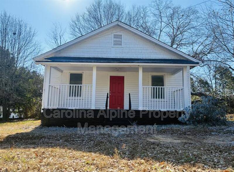 House for rent at 910 S Walnut St, Shelby, NC 28150