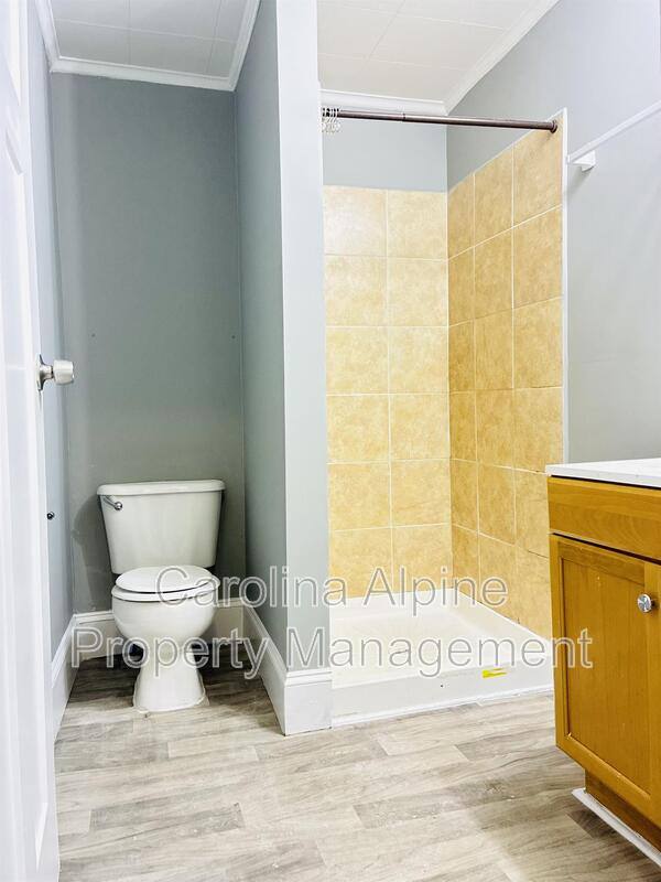 House for rent at 910 S Walnut St, Shelby, NC 28150