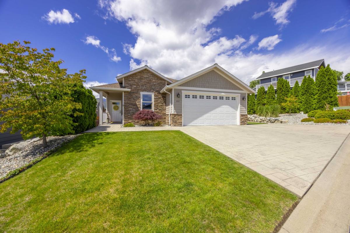 House for rent at 501 Oakwood Dr, Manson, WA 98831