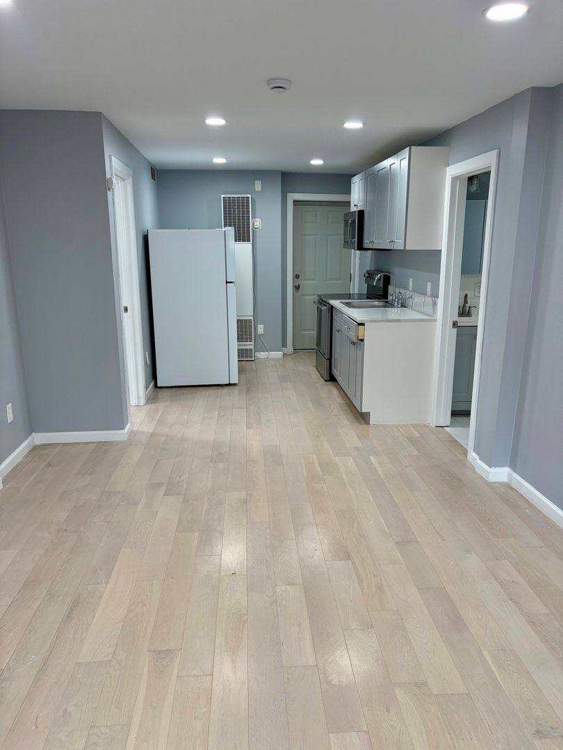 Apartment for rent at 5 Whitehall St, Cohoes, NY 12047