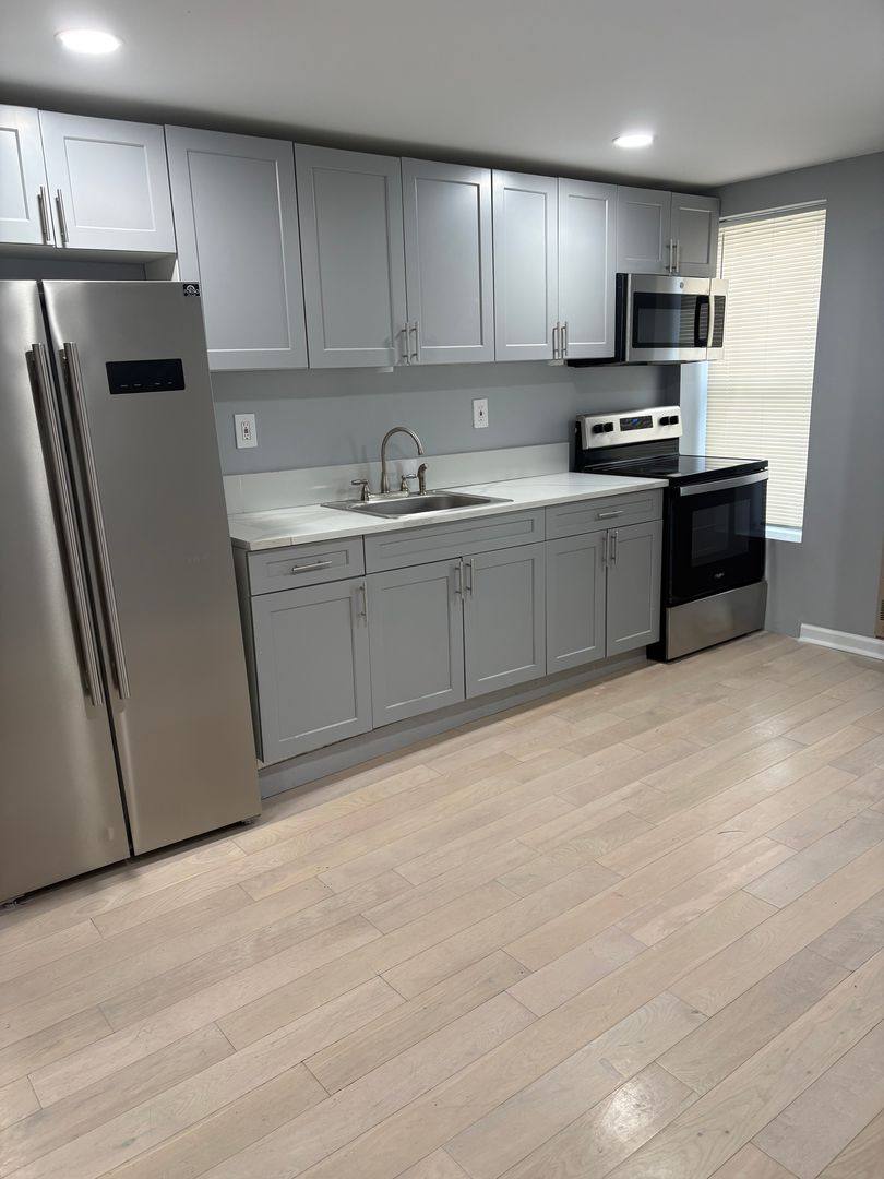 Apartment for rent at 5 Whitehall St, Cohoes, NY 12047