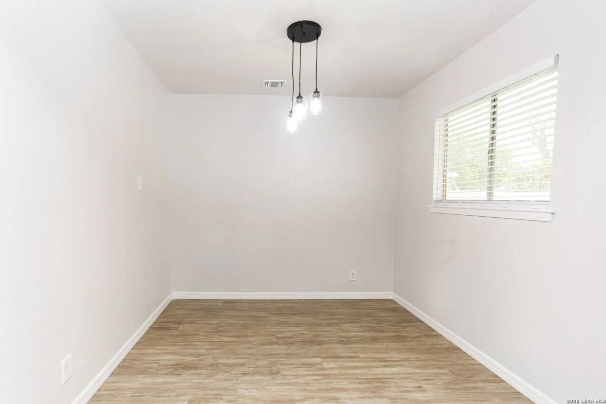 House for rent at 7118 Castleridge, San Antonio, TX 78227