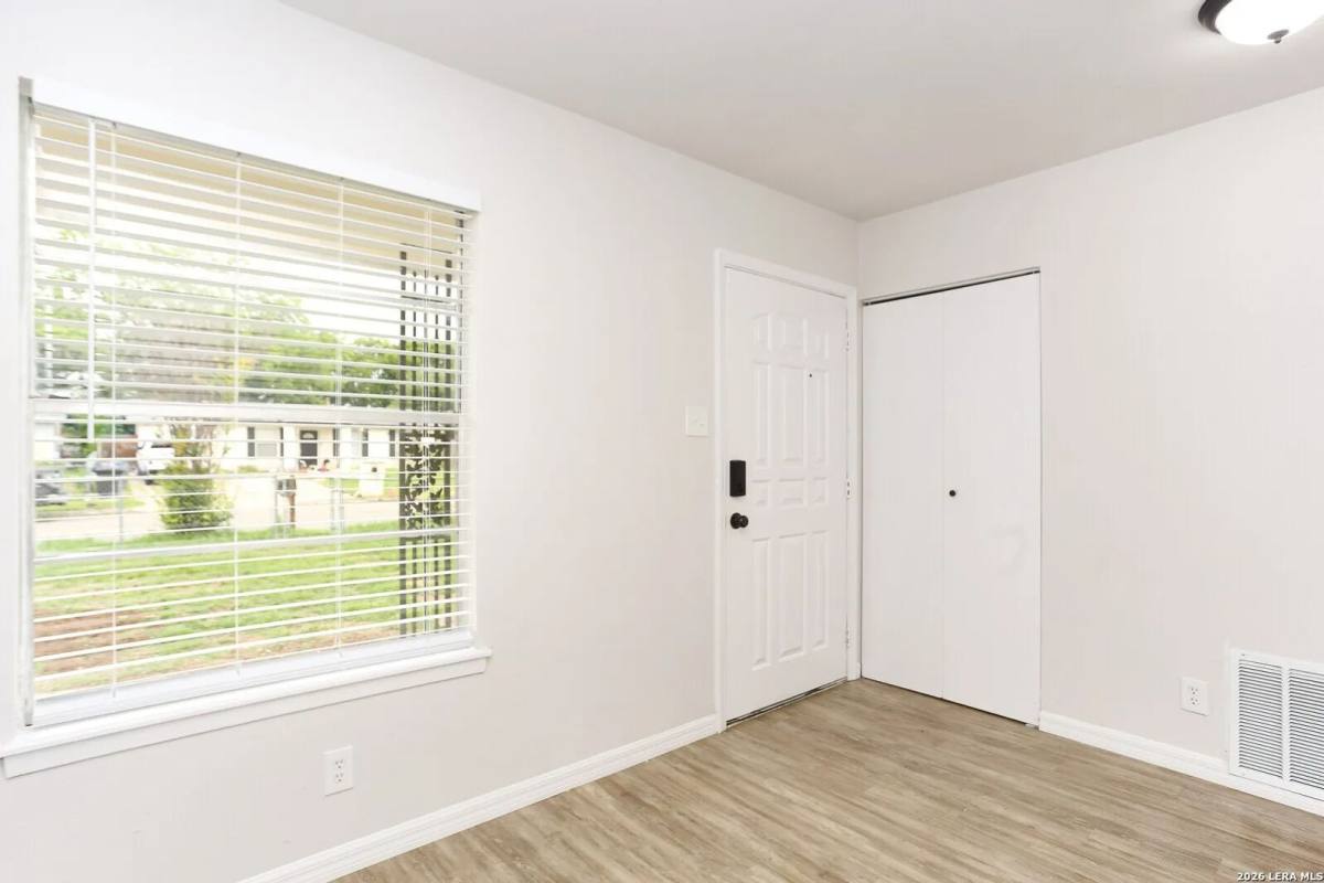 House for rent at 7118 Castleridge, San Antonio, TX 78227