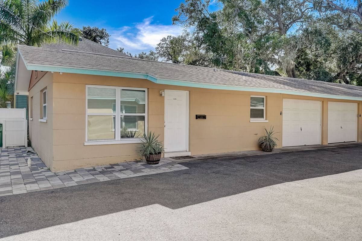 Apartment for rent at 626 - 628 S Osprey Ave, Sarasota, FL 34236