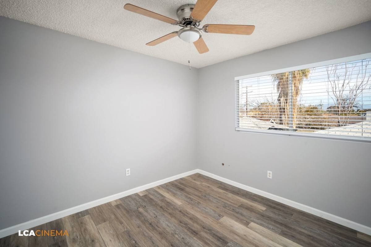 Townhouse for rent at 322 Decatur St, Bakersfield, CA 93308