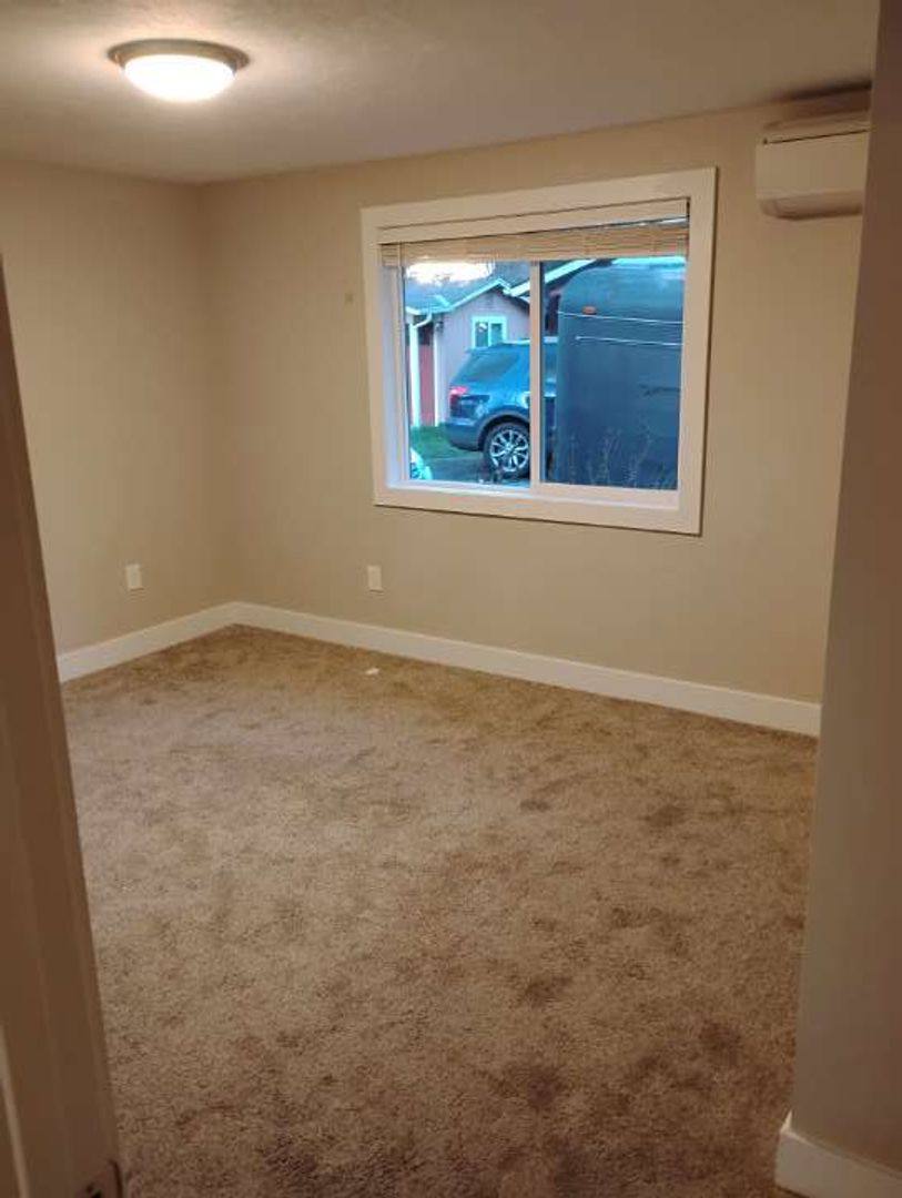 Apartment for rent at 300 NW Santiam Blvd, Stayton, OR 97383