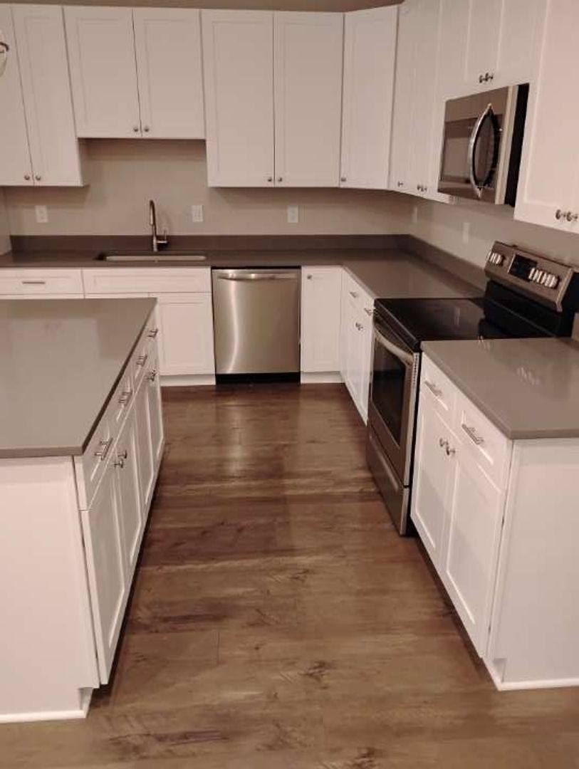 Apartment for rent at 300 NW Santiam Blvd, Stayton, OR 97383