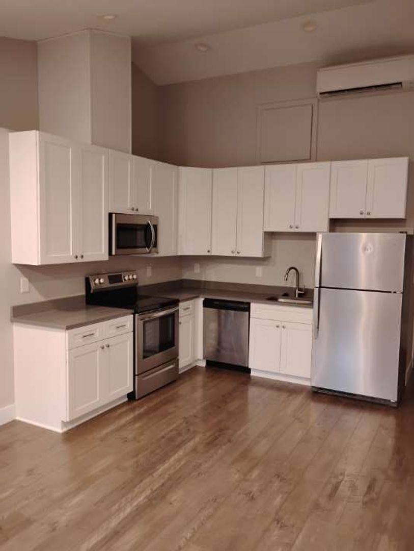 Apartment for rent at 300 NW Santiam Blvd, Stayton, OR 97383