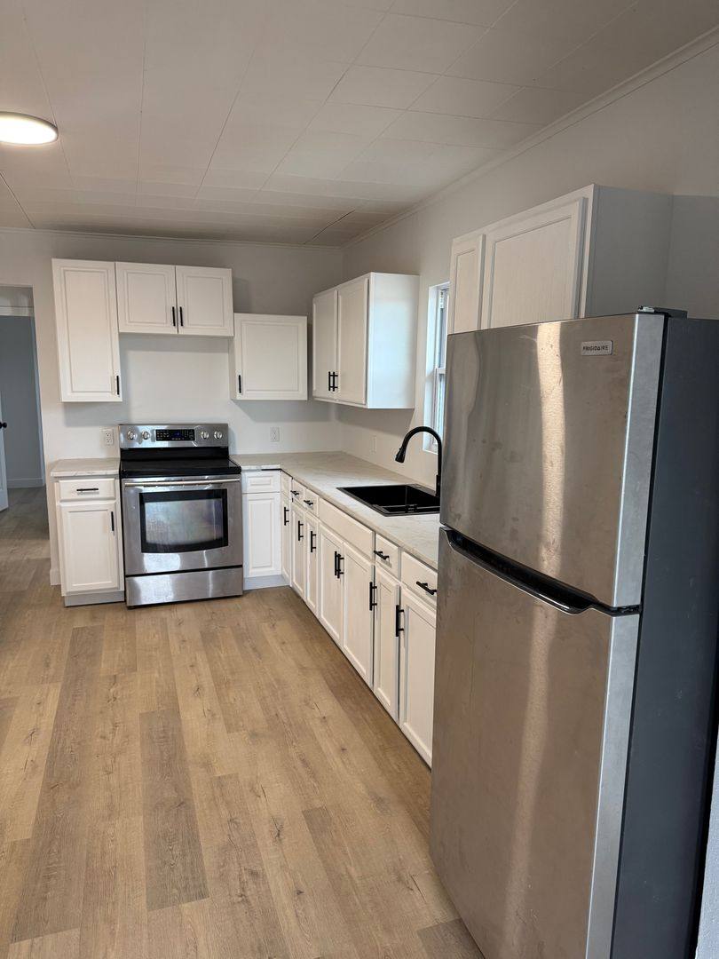 Apartment for rent at 1119 Main St, Oshkosh, WI 54902