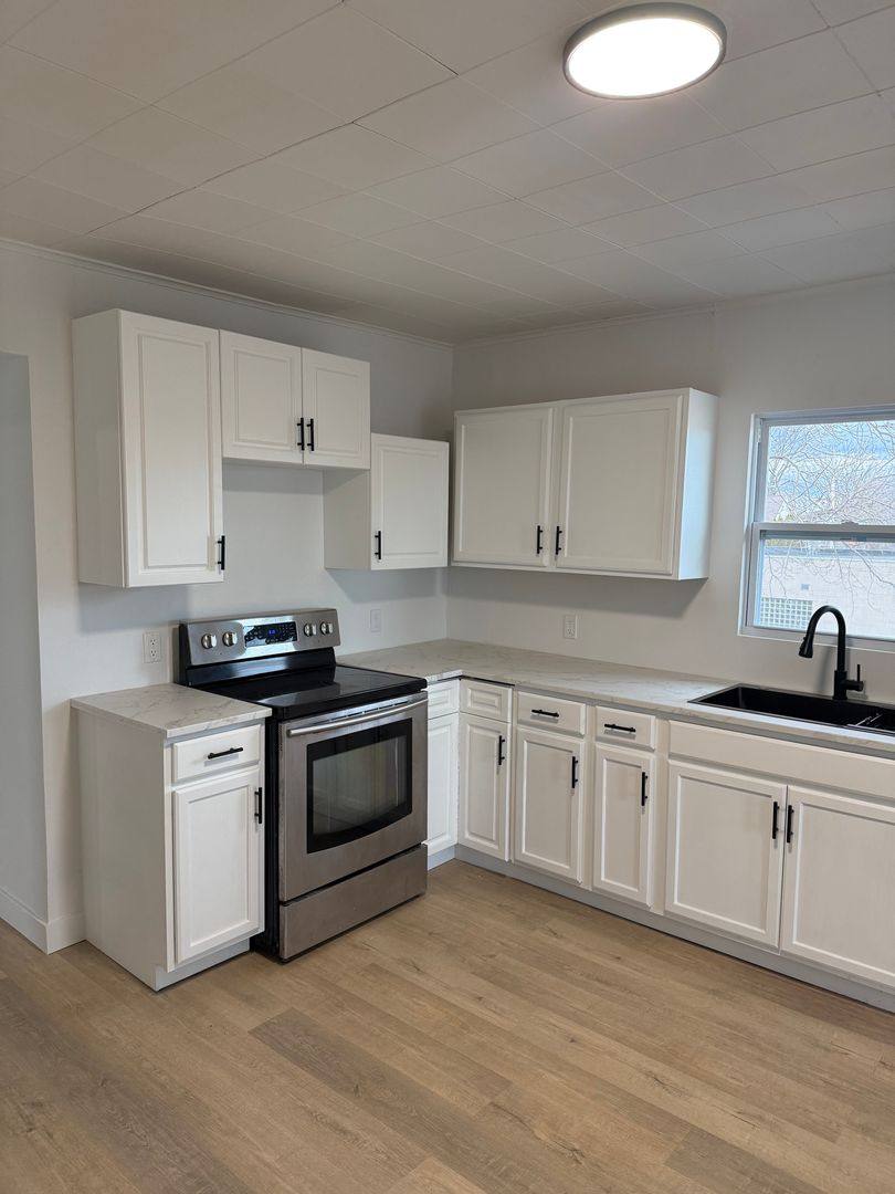 Apartment for rent at 1119 Main St, Oshkosh, WI 54902