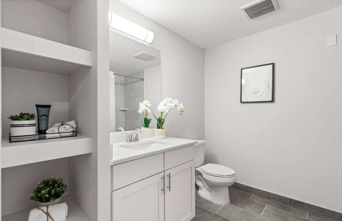 Apartment for rent at 2413 N Tamiami Trail, Sarasota, FL 34234