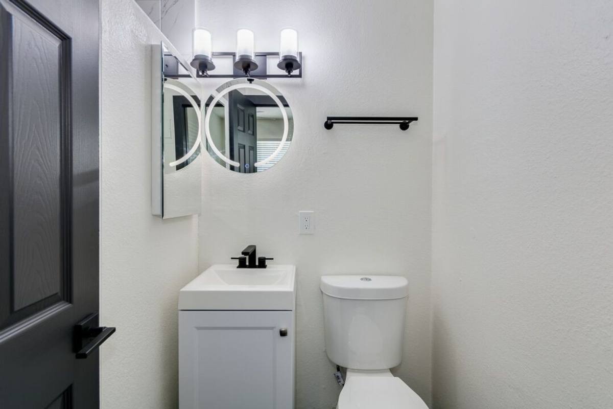 Apartment for rent at 1116 E Lemon St, Tempe, AZ 85281