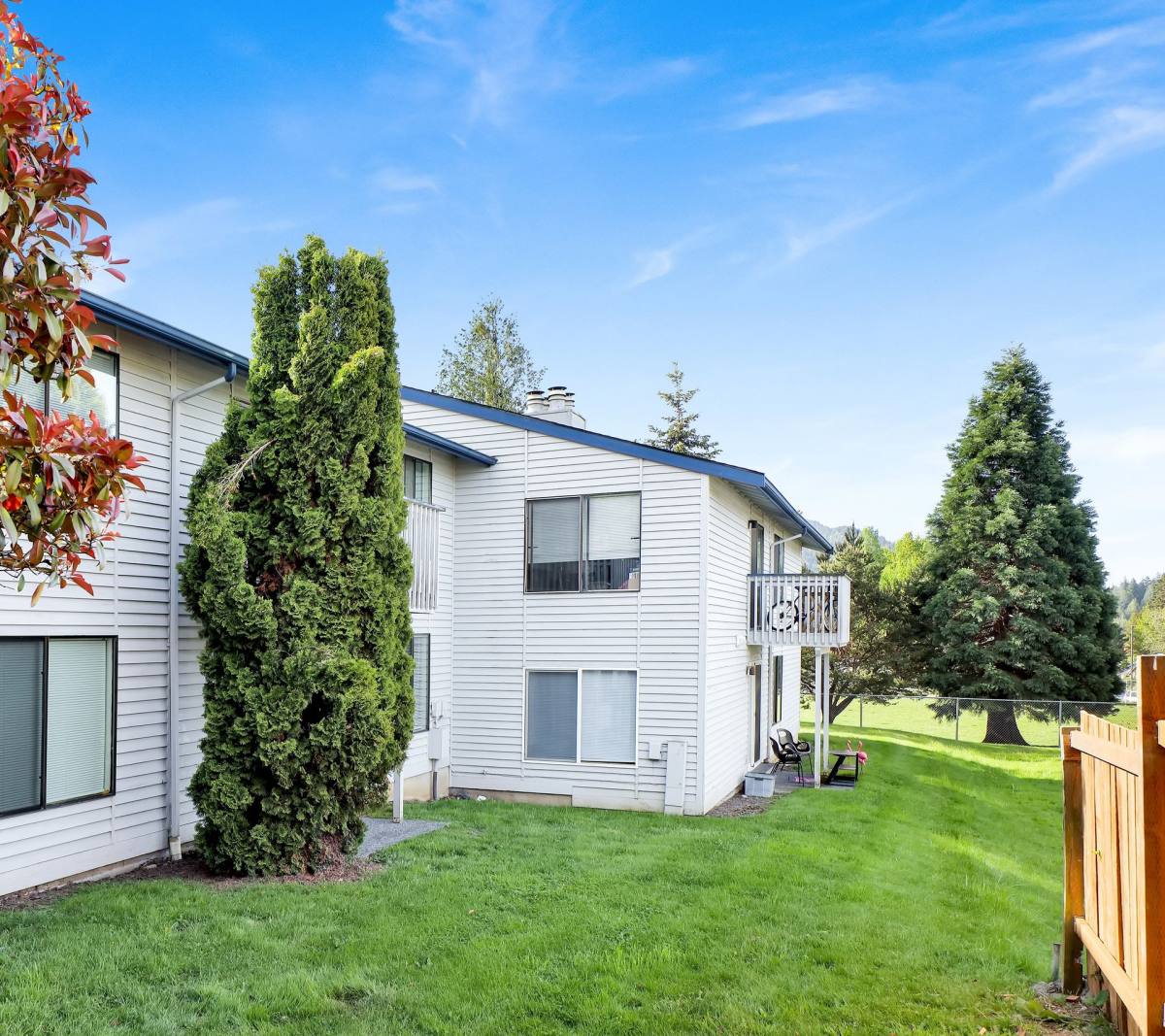Apartment for rent at 2502-2506 Douglas Ave, Bellingham, WA 98225