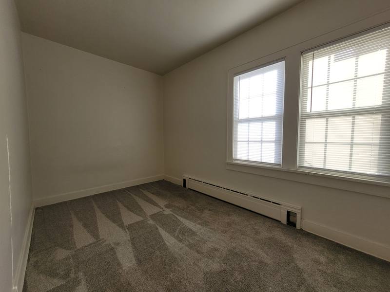 Apartment for rent at 701 N Chestnut Ave, Green Bay, WI 54303