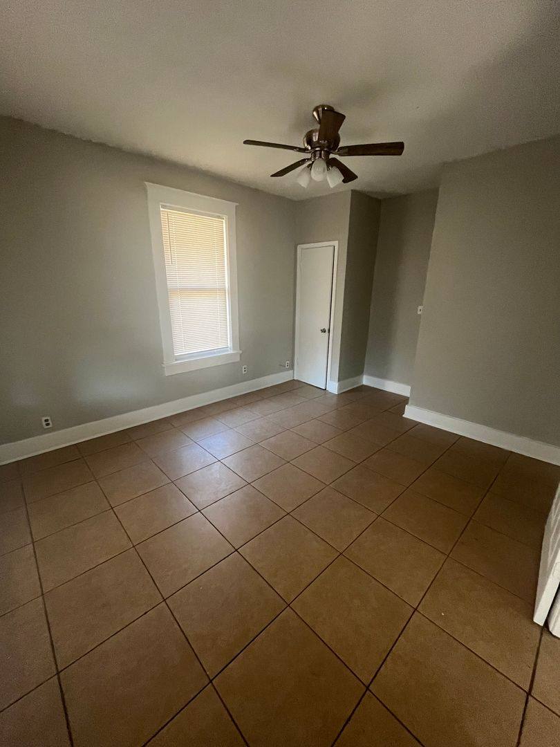 House for rent at 3576 Spottswood Ave, Memphis, TN 38111