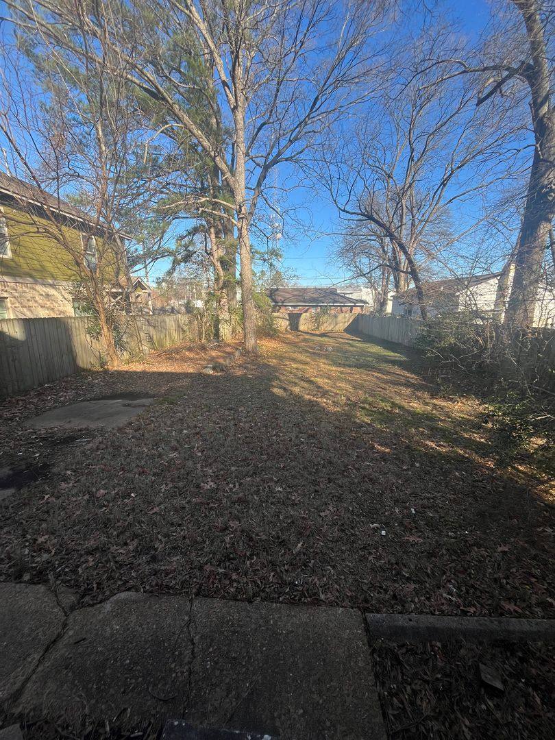 House for rent at 3576 Spottswood Ave, Memphis, TN 38111