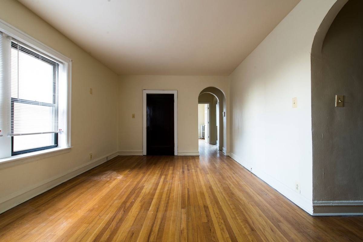 Apartment for rent at 1514-20 W 77th, Chicago, IL 60620