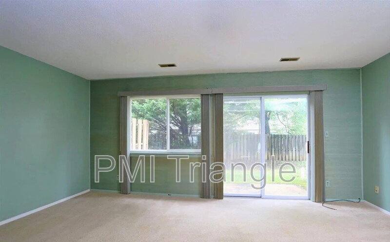 Townhouse for rent at 220 Elizabeth St #D4, Chapel Hill, NC 27514