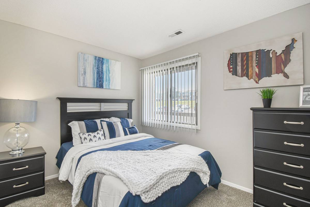 Apartment for rent at 11829 Amerado Blvd, Bellevue, NE 68123