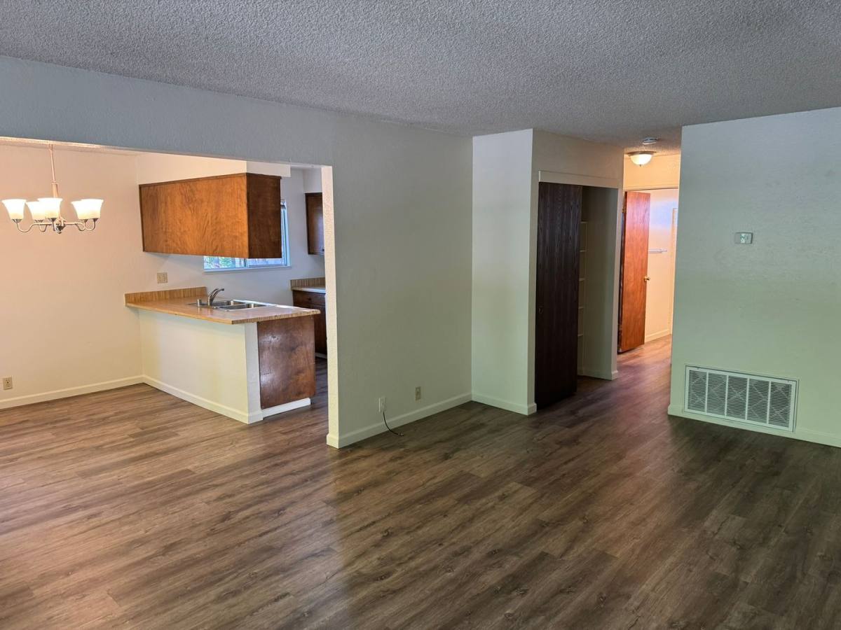Apartment for rent at 1020 W 3rd St, Chico, CA 95928