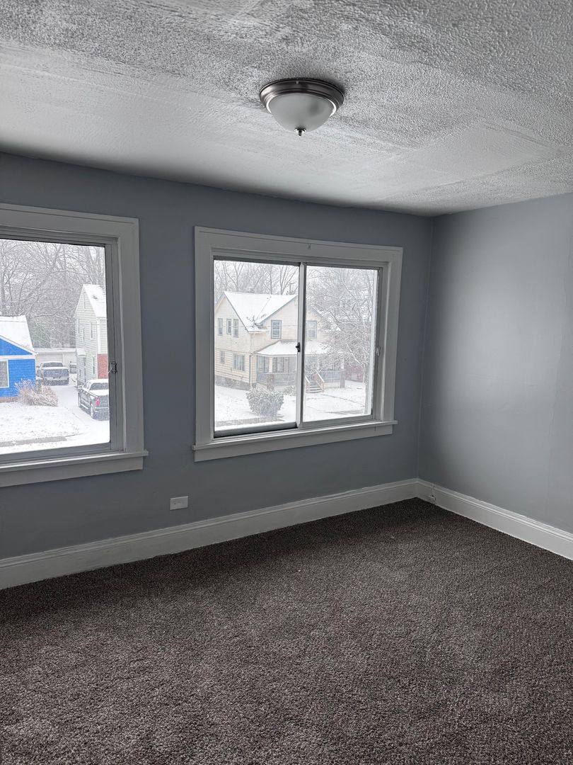House for rent at 1007 Elbon Rd, Cleveland, OH 44121