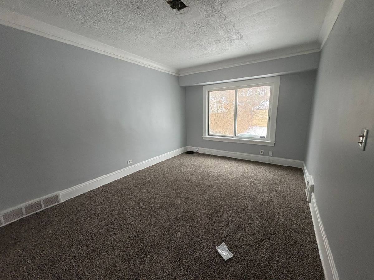 House for rent at 1007 Elbon Rd, Cleveland, OH 44121