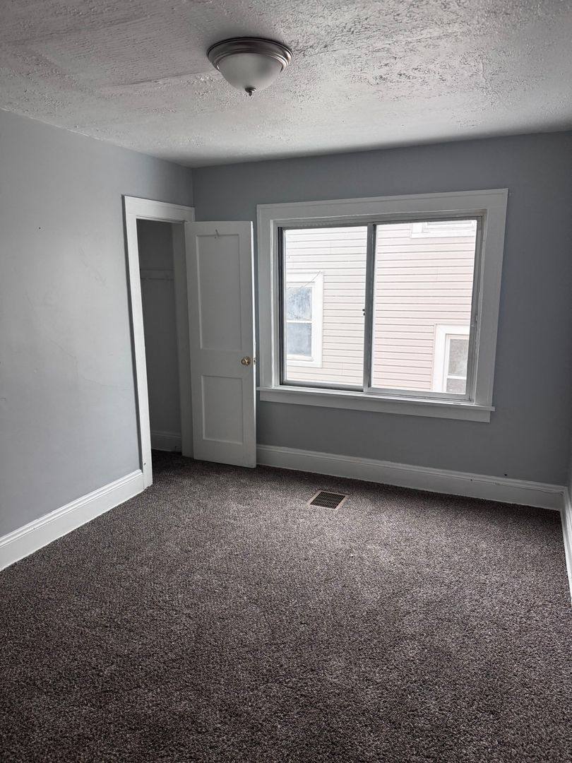 House for rent at 1007 Elbon Rd, Cleveland, OH 44121