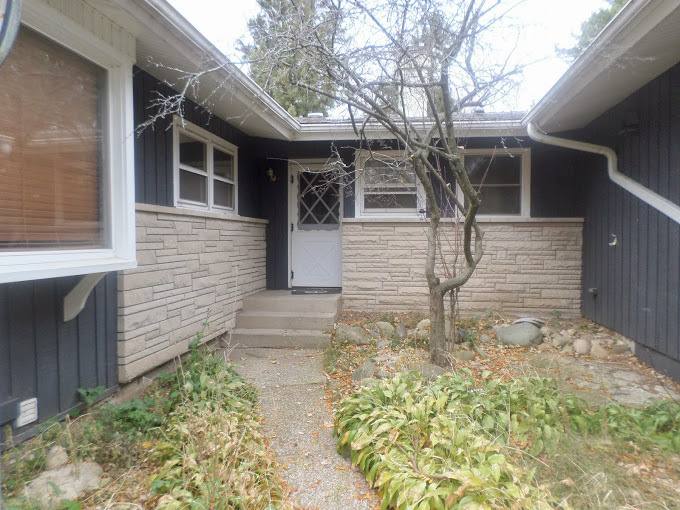 House for rent at 2910 Killarney Dr, Cary, IL 60013