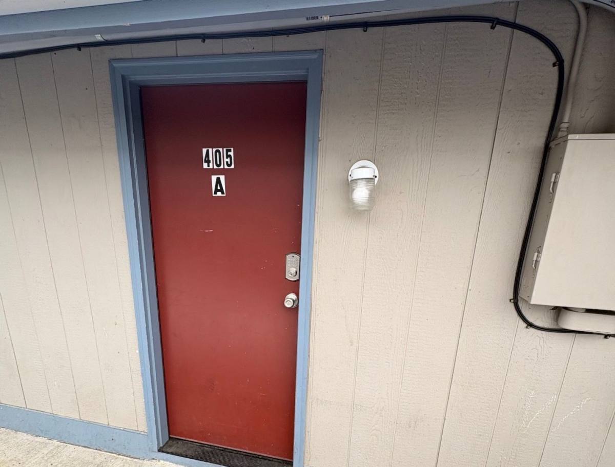 Apartment for rent at 401 W 12th St, Medford, OR 97501