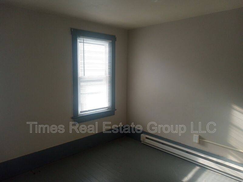 Apartment for rent at 206 W Railroad Park, Pottsville, PA 17901