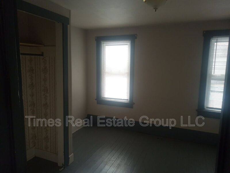 Apartment for rent at 206 W Railroad Park, Pottsville, PA 17901
