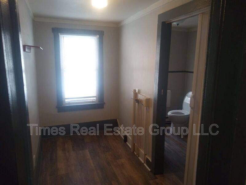 Apartment for rent at 206 W Railroad Park, Pottsville, PA 17901