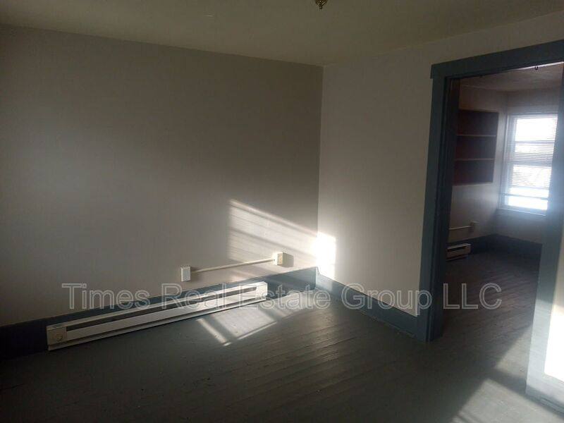 Apartment for rent at 206 W Railroad Park, Pottsville, PA 17901