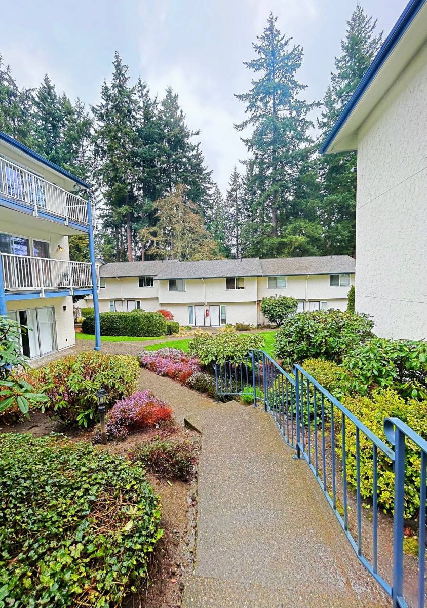 Townhouse for rent at 7919-7929 236th St SW, Edmonds, WA 98026