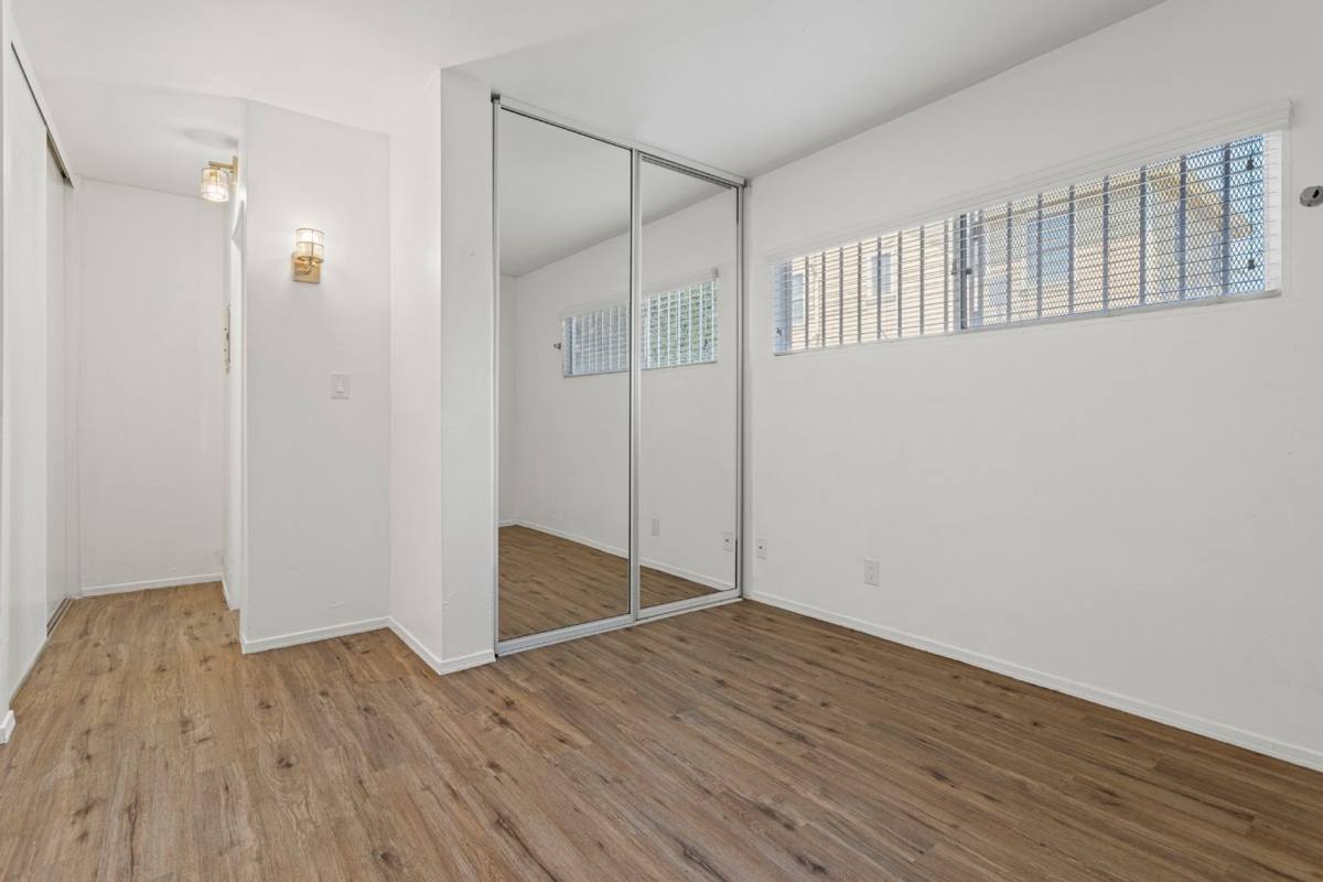 Apartment for rent at 1173 W 29th St, Los Angeles, CA 90007