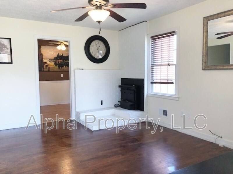 House for rent at 7 Pembroke Lane, Taylors, SC 29687
