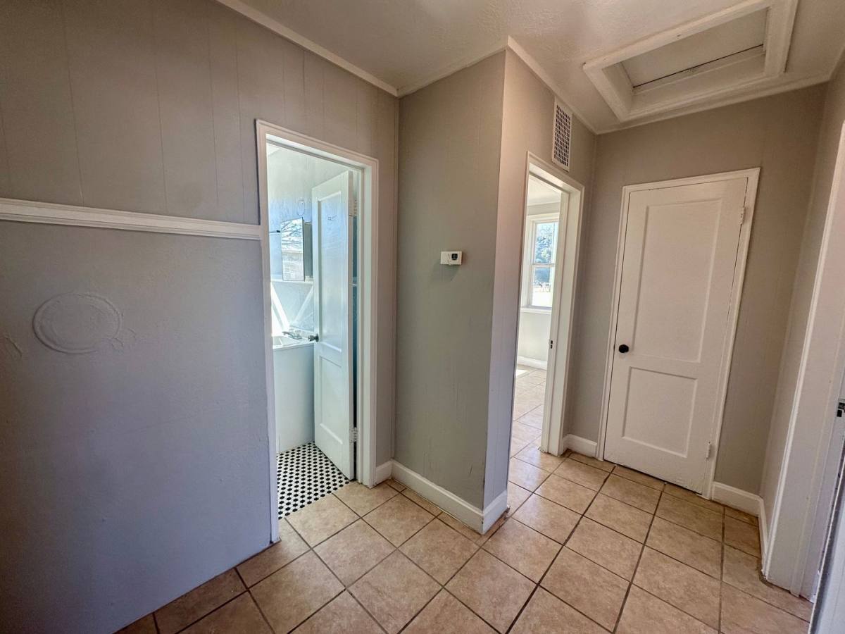Apartment for rent at 716 B Miller Rd, Sumter, SC 29150